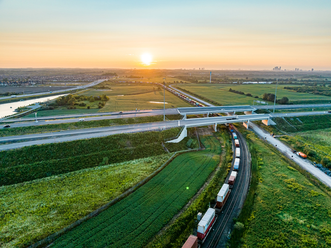 L’intersection entre la digitalisation et la décarbonation : comment les technologies numériques peuvent contribuer à rendre le transport ferroviaire plus durable